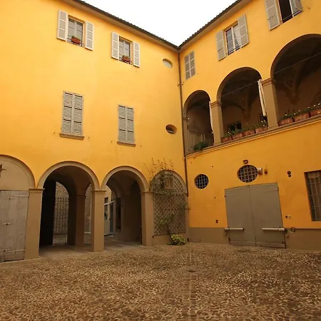 Luigi In Palazzo Bianchi Guest house Parma