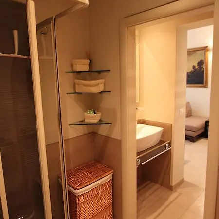 Guest house Luigi In Palazzo Bianchi 4*