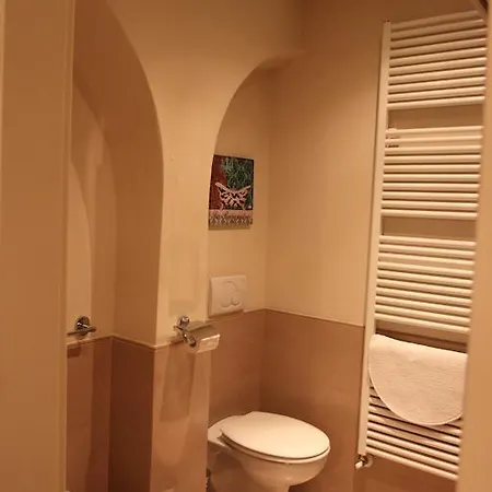 路易吉比安奇宫公寓