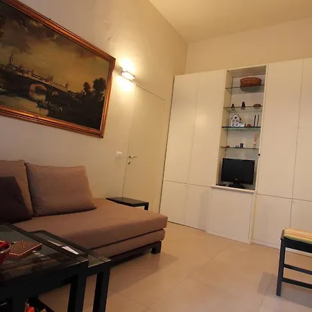 Guest house Luigi In Palazzo Bianchi 4*