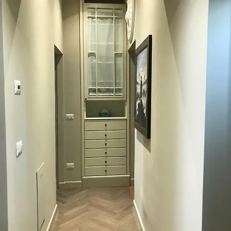 路易吉比安奇宫公寓 招待所