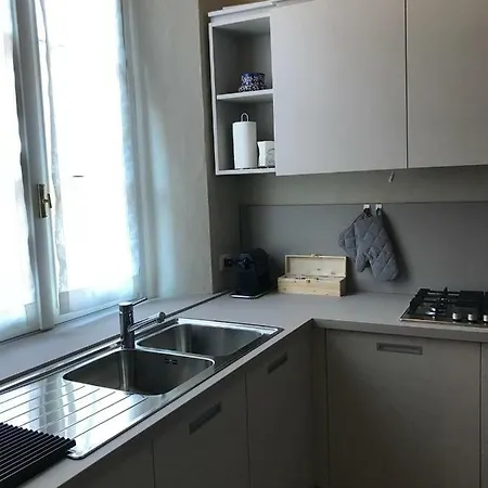 路易吉比安奇宫公寓