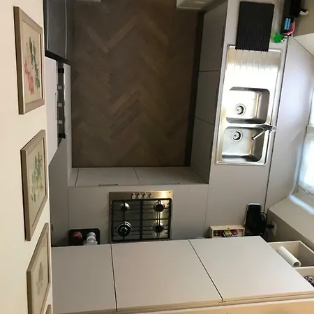 路易吉比安奇宫公寓