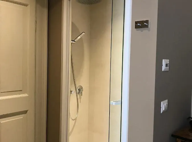 Luigi In Palazzo Bianchi 4*